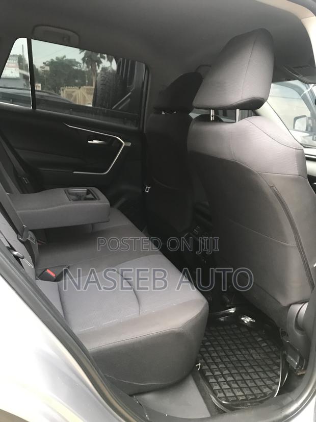 Toyota RAV4 2020 Silver