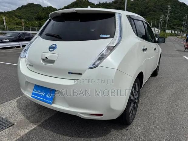 Nissan Leaf 2013 White