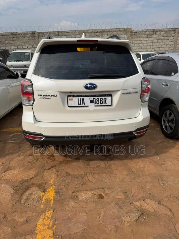 Subaru Forester 2017 White