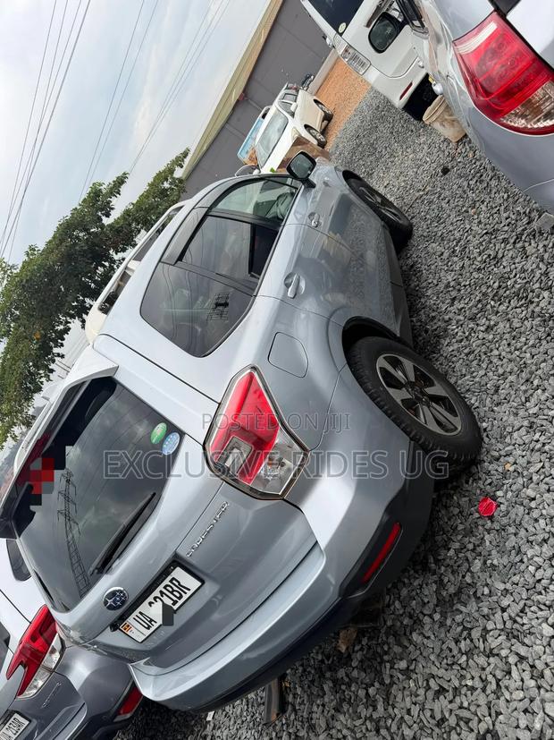 Subaru Forester 2017 Silver