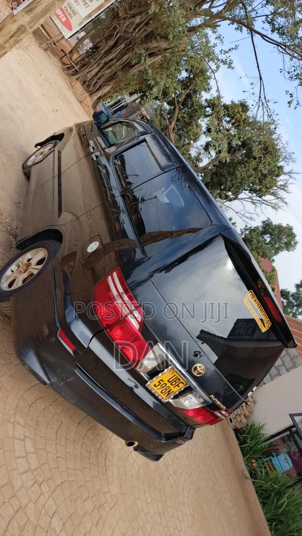Toyota Alphard 2.4 Petrol AWD 2006 Black