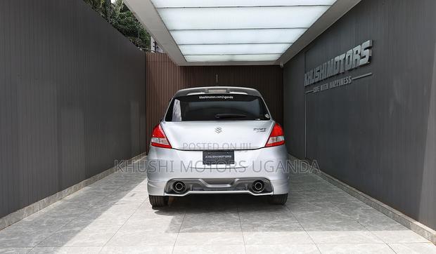 Suzuki Swift 2012 Silver
