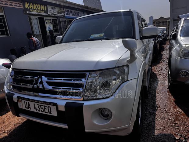Mitsubishi Pajero 2007 White