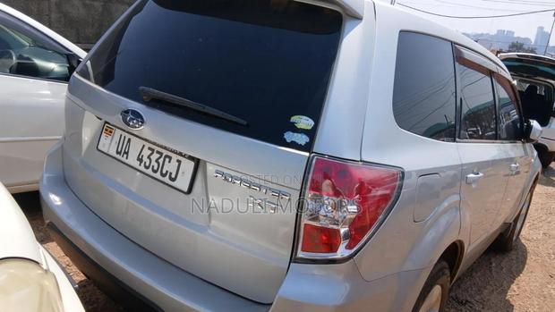 Subaru Forester 2011 Silver