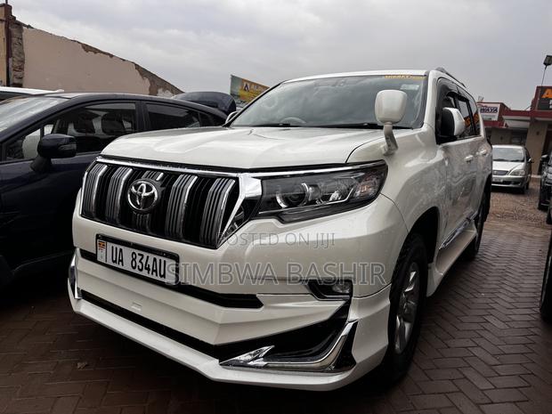 Toyota Land Cruiser Prado 2018 White