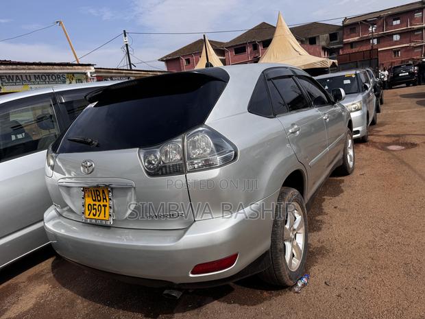 Toyota Harrier 2006 Silver