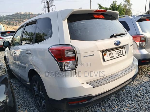 Subaru Forester 2017 White