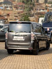 Toyota Noah 2.0 143hp AWD (7 Seater) 2013 Gray for sale