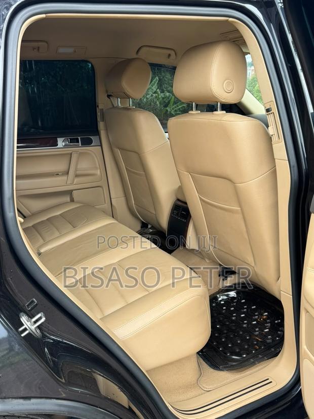 Volkswagen Touareg 2009 Black