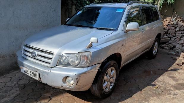 Toyota Kluger 2004 Silver
