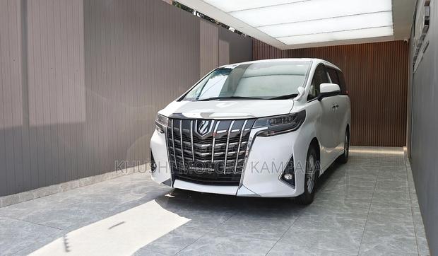 Toyota Alphard 2018 White