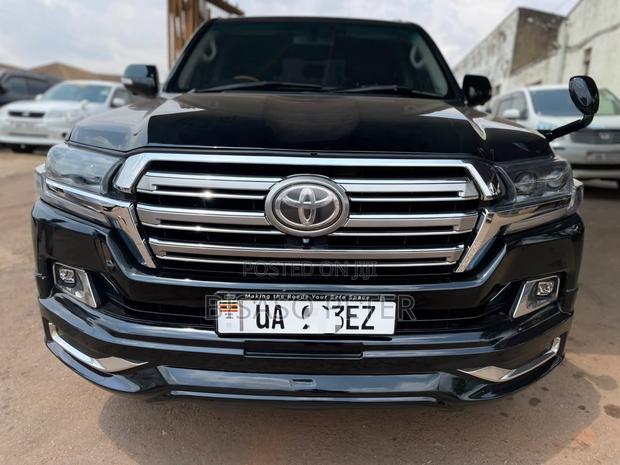 Toyota Land Cruiser 4.5 V8 DSL 2014 Black