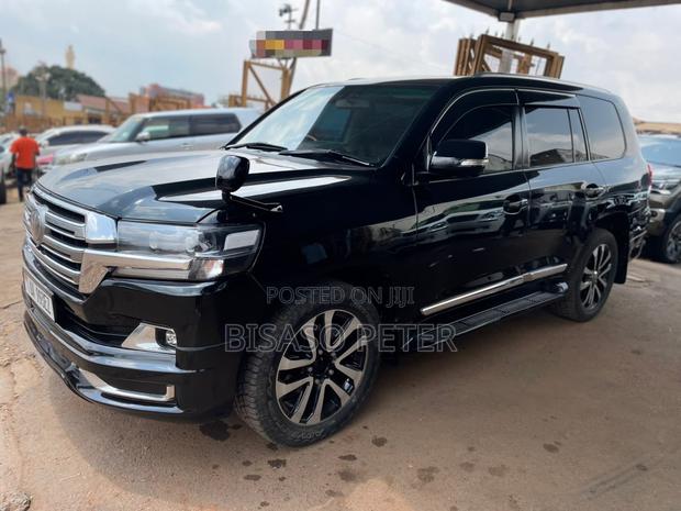 Toyota Land Cruiser 4.5 V8 DSL 2014 Black