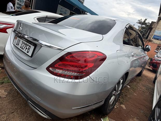 Mercedes-Benz C180 2017 Silver