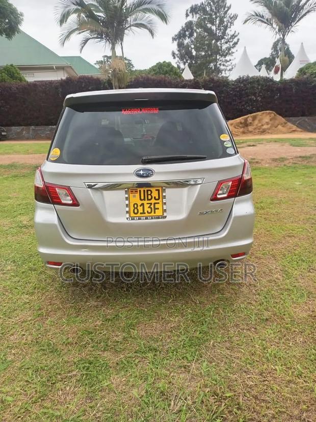 Subaru Exiga 2008 Silver