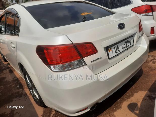 Subaru Legacy 2010 White