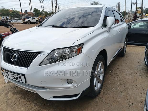 Lexus LX 570 2012 White