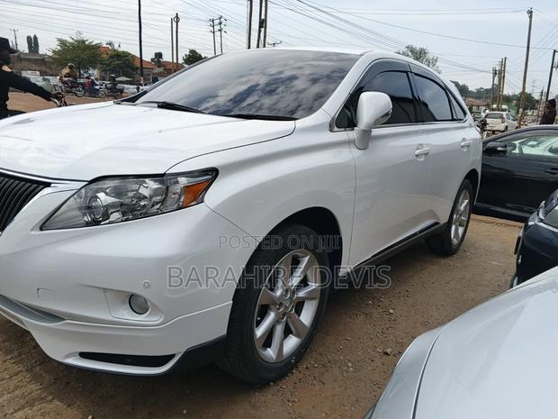 Lexus LX 570 2012 White