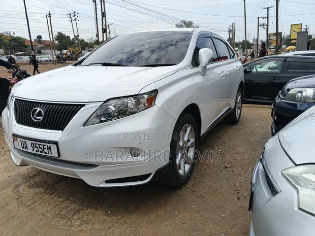 Lexus LX 570 2012 White