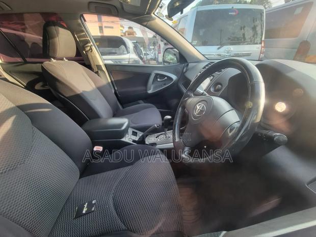 Toyota RAV4 2012 White