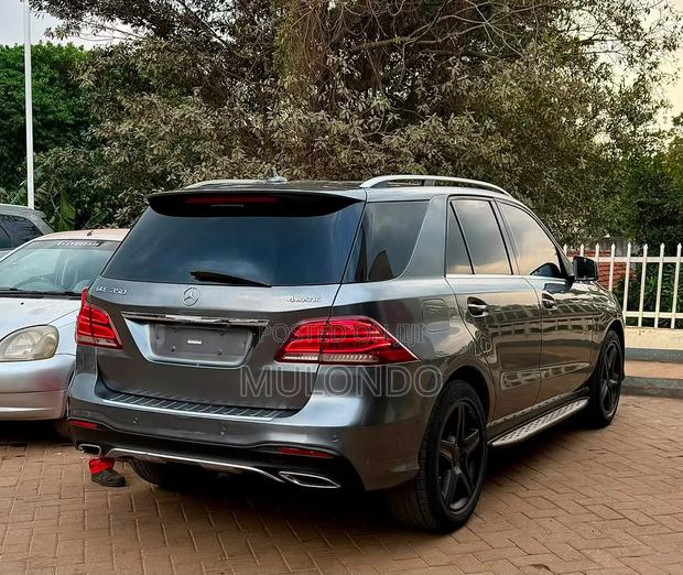 Mercedes-Benz GLE-Class 2018 Gray
