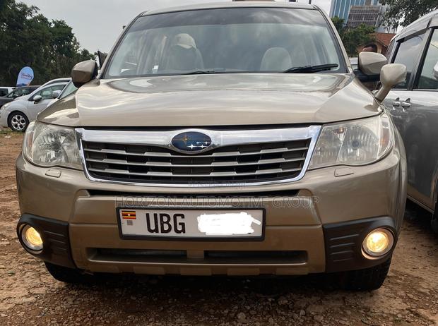 Subaru Forester 2.0D X 2010 Gold