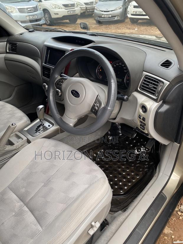 Subaru Forester 2.0D X 2010 Gold