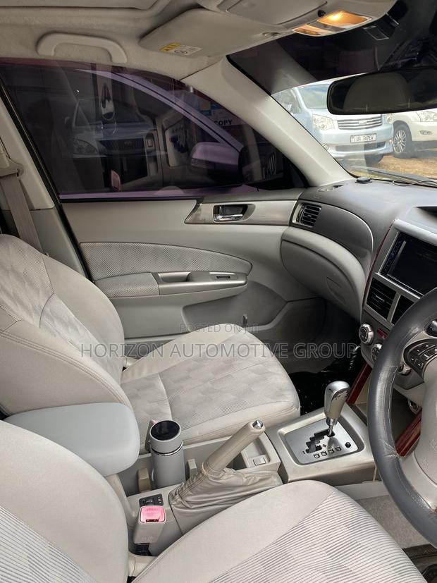 Subaru Forester 2.0D X 2010 Gold