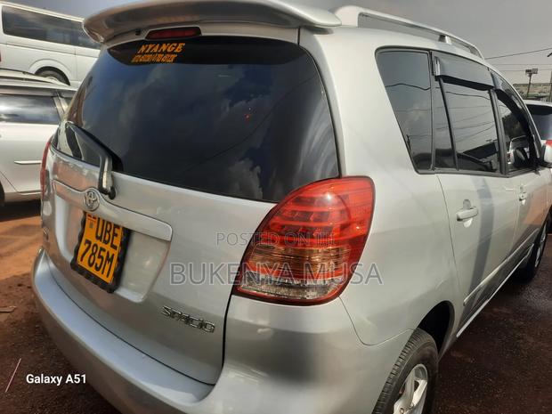 Toyota Corolla Spacio 2005 Silver