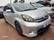 Toyota ISIS 2009 Silver for sale
