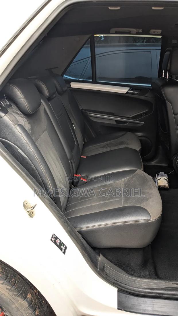 Mercedes-Benz M Class 2010 White