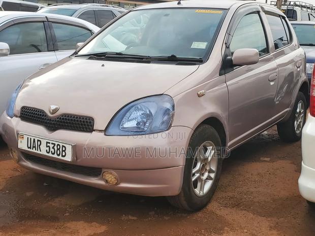 Toyota Vitz 2006 Gold