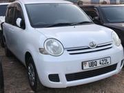 Toyota Sienta 2007 White for sale