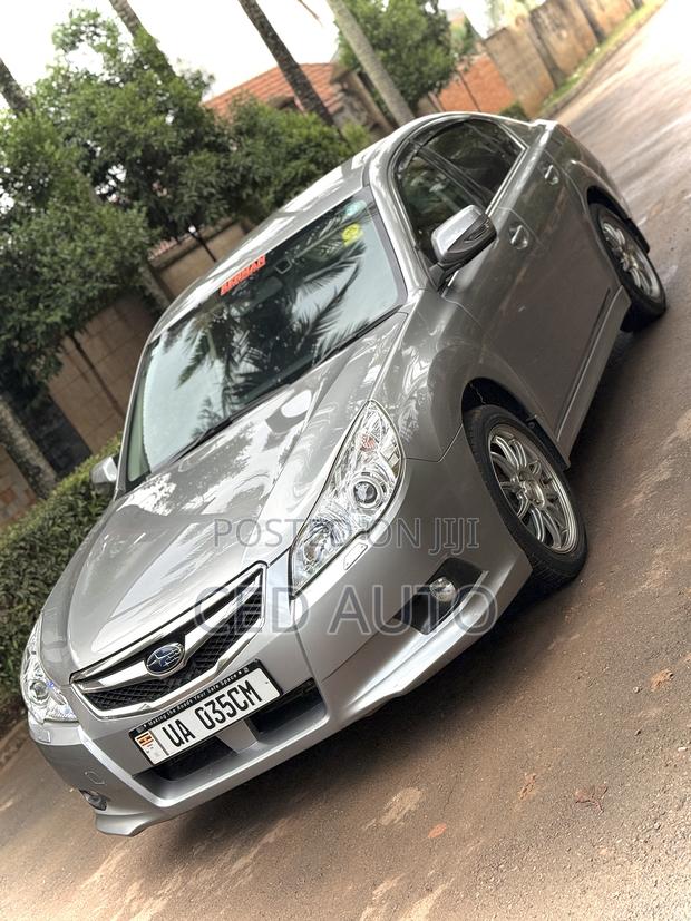 Subaru Legacy 2012 Silver