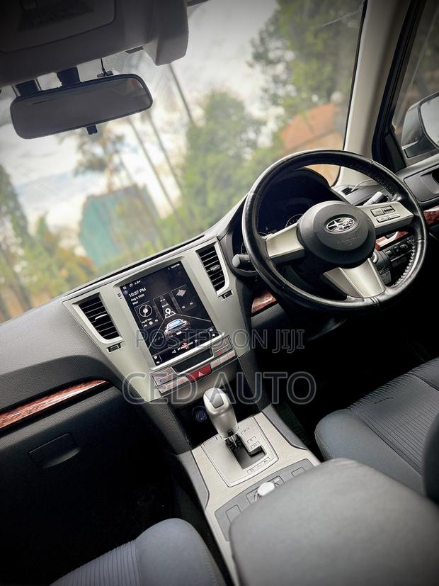 Subaru Legacy 2012 Silver
