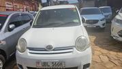 Toyota Sienta 2010 White for sale