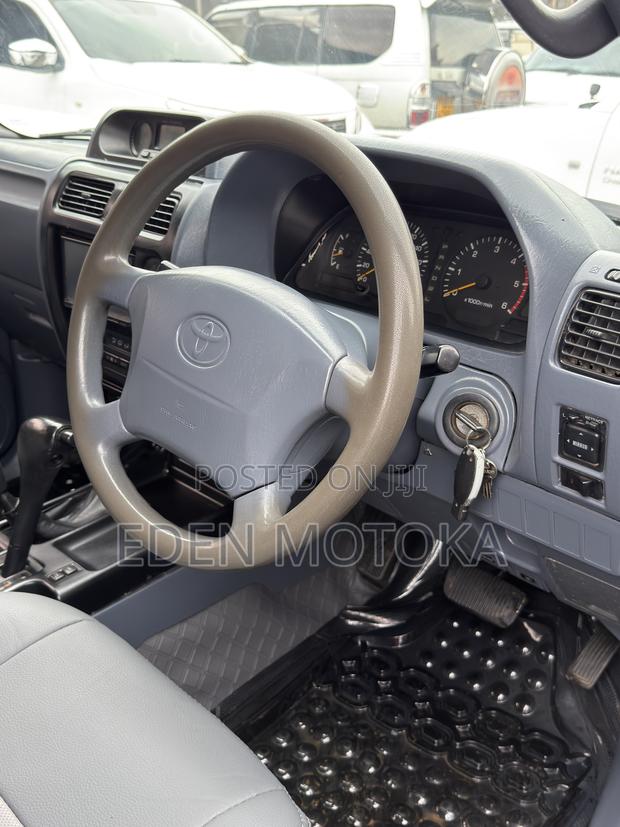 Toyota Land Cruiser Prado 3.0 TD 1997 Silver