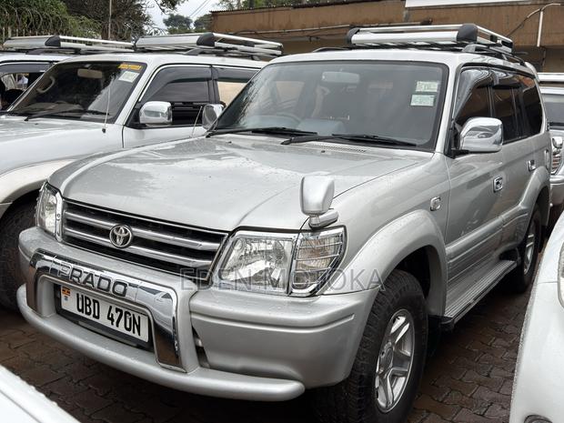 Toyota Land Cruiser Prado 3.0 TD 1997 Silver