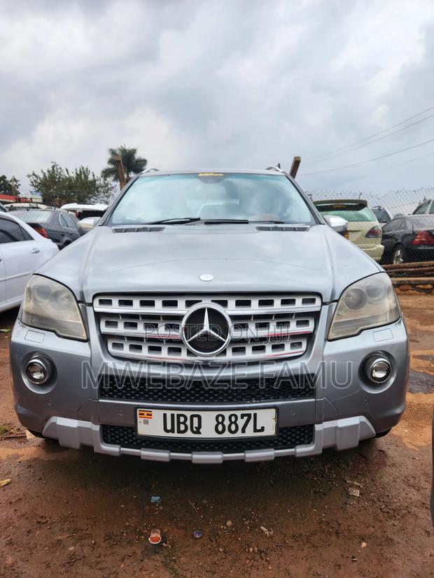 Mercedes-Benz M Class 2010 Silver