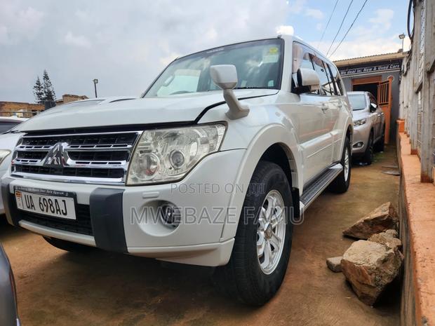 Mitsubishi Pajero 2011