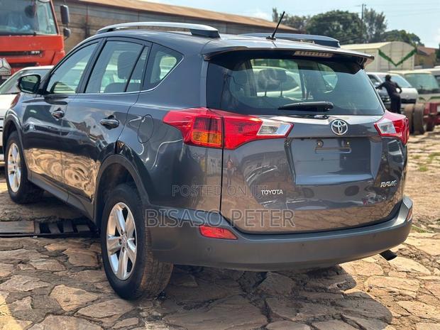 Toyota RAV4 2014 Gray