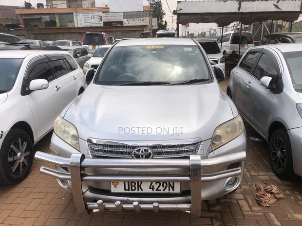 Toyota Vanguard 2008 Silver