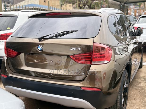 BMW X1 xDrive28i 2013 Brown