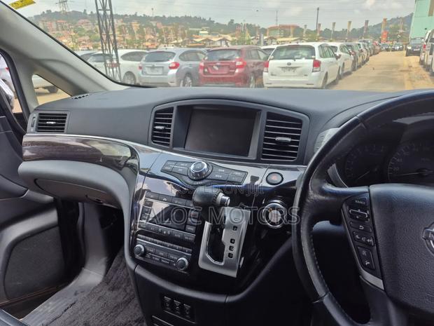 Nissan Elgrand 2013 Maroon