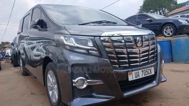 Toyota Alphard 2017 Gray