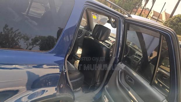 Honda CR-V 1999 Blue