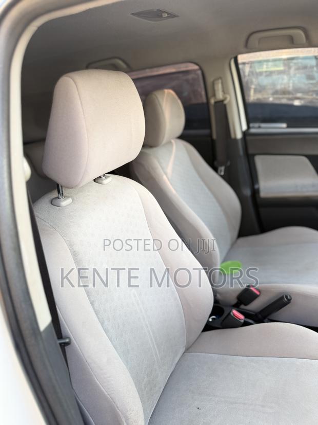 Toyota IST 2010 White
