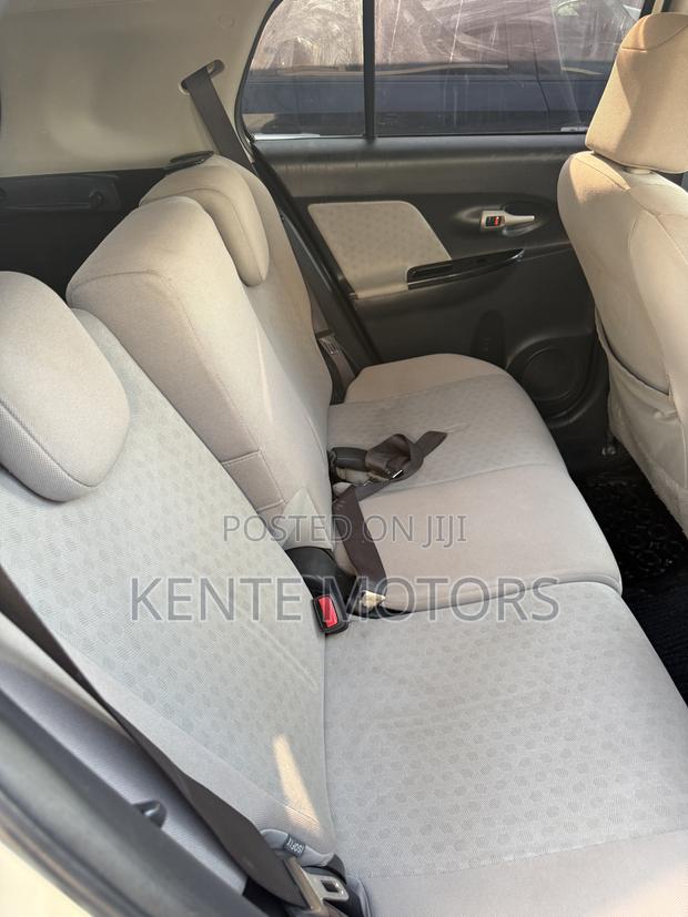 Toyota IST 2010 White