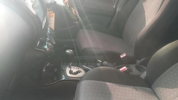 Toyota IST 2010 Silver
