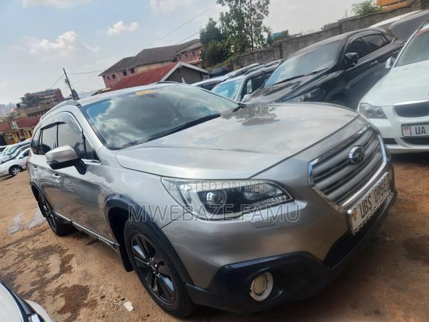Subaru Outback 2016 Gray